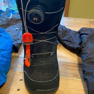 Burtons snowboard boots